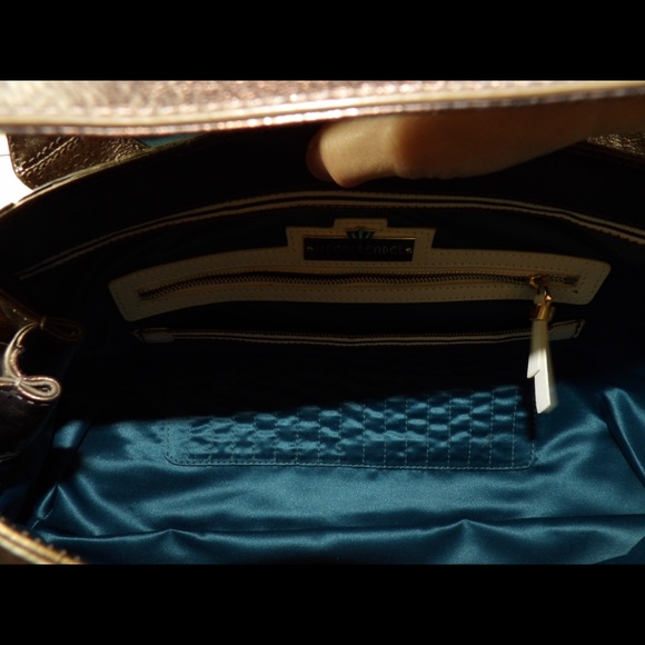 Henri Bendel Bronze metallic leather crossbody - Picture 4 of 5